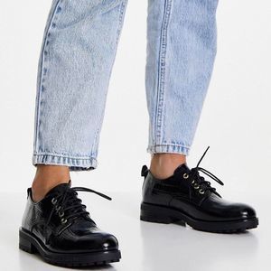 NWOT LOVE MOSCHINO Scarpad Derby Oxford Lace Up, Sz 37/6.5US